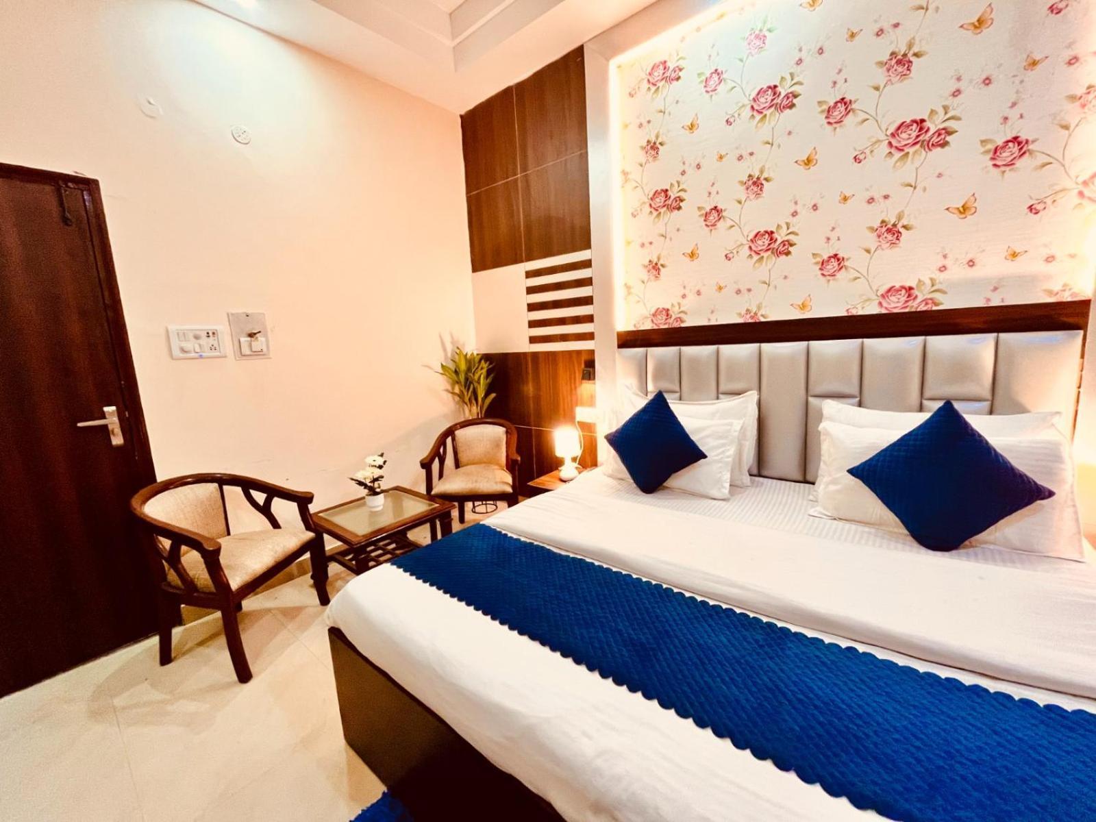 Hotel Ramawati Near Ganga Ghat Haridwār Exterior foto